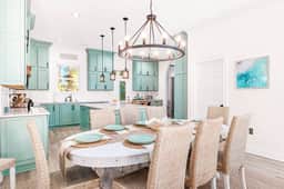 Pura Vida Villa Luxe Coastal Retreat + Heated Pool